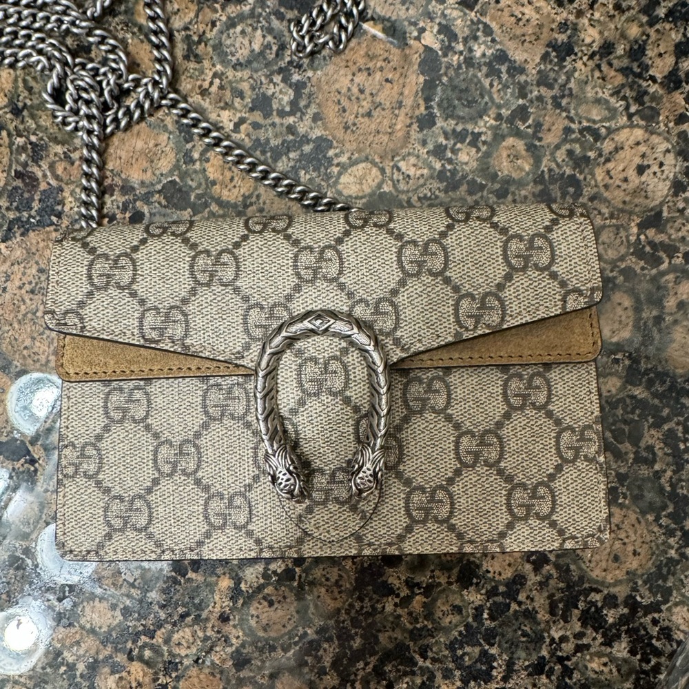 Make a offer Gucci Dionysus Super Mini  Crossbody Bag